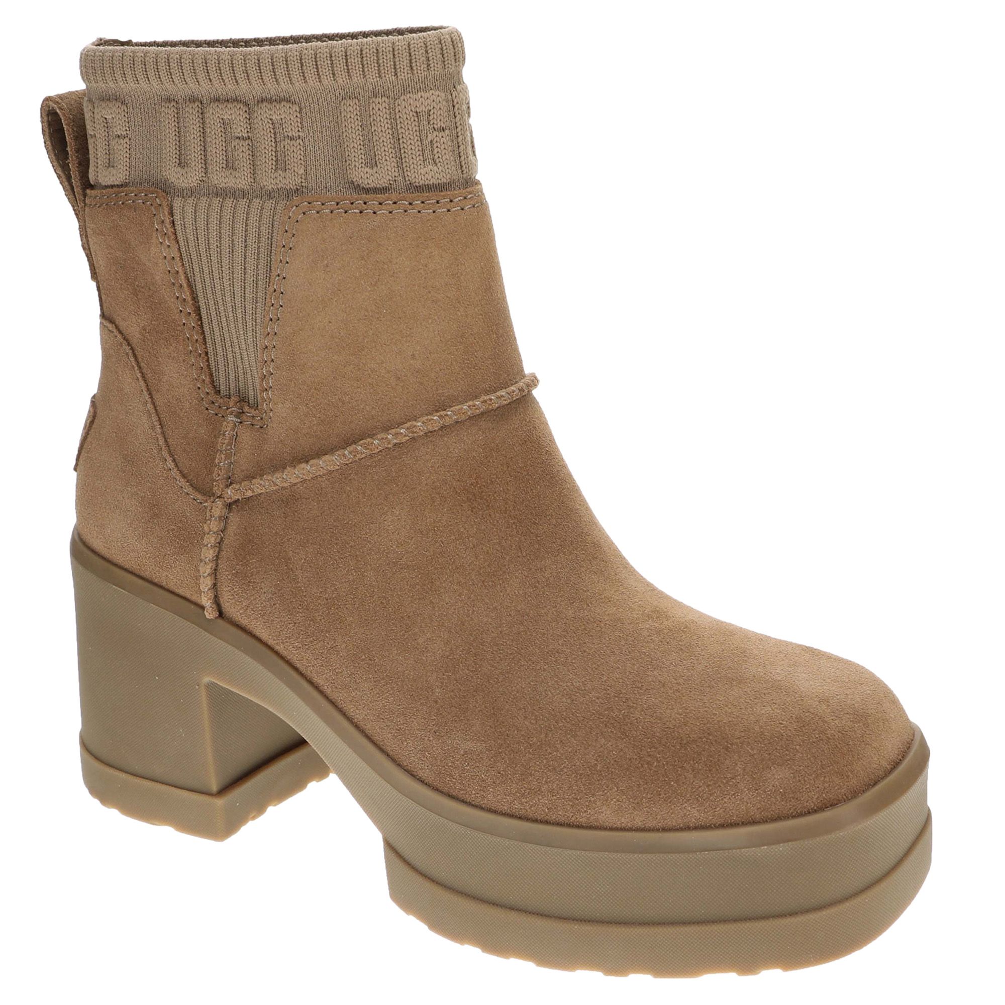UGG® Moxy Chelsea (Women's) | Free shipping available at ShoeMall.com
