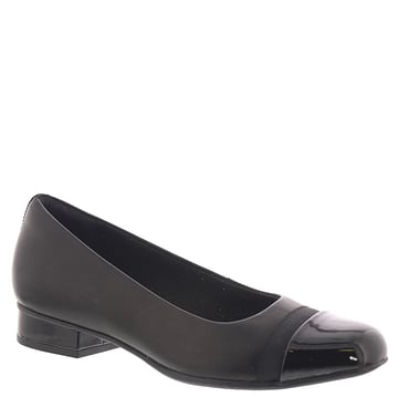 Stylish Women's Dress Shoes at ShoeMall.com